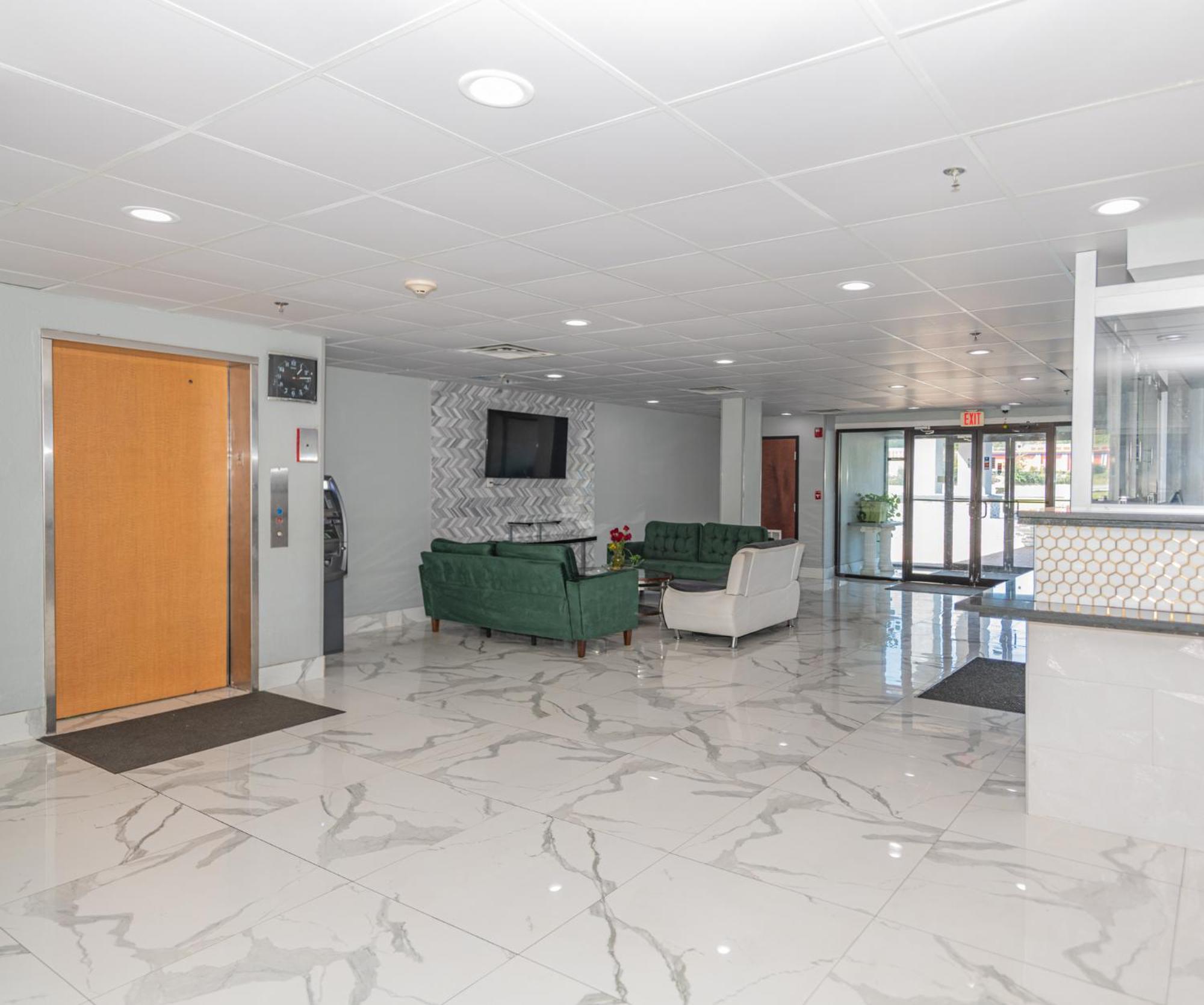 Jamestown Inn & Suites 리버데일 외부 사진